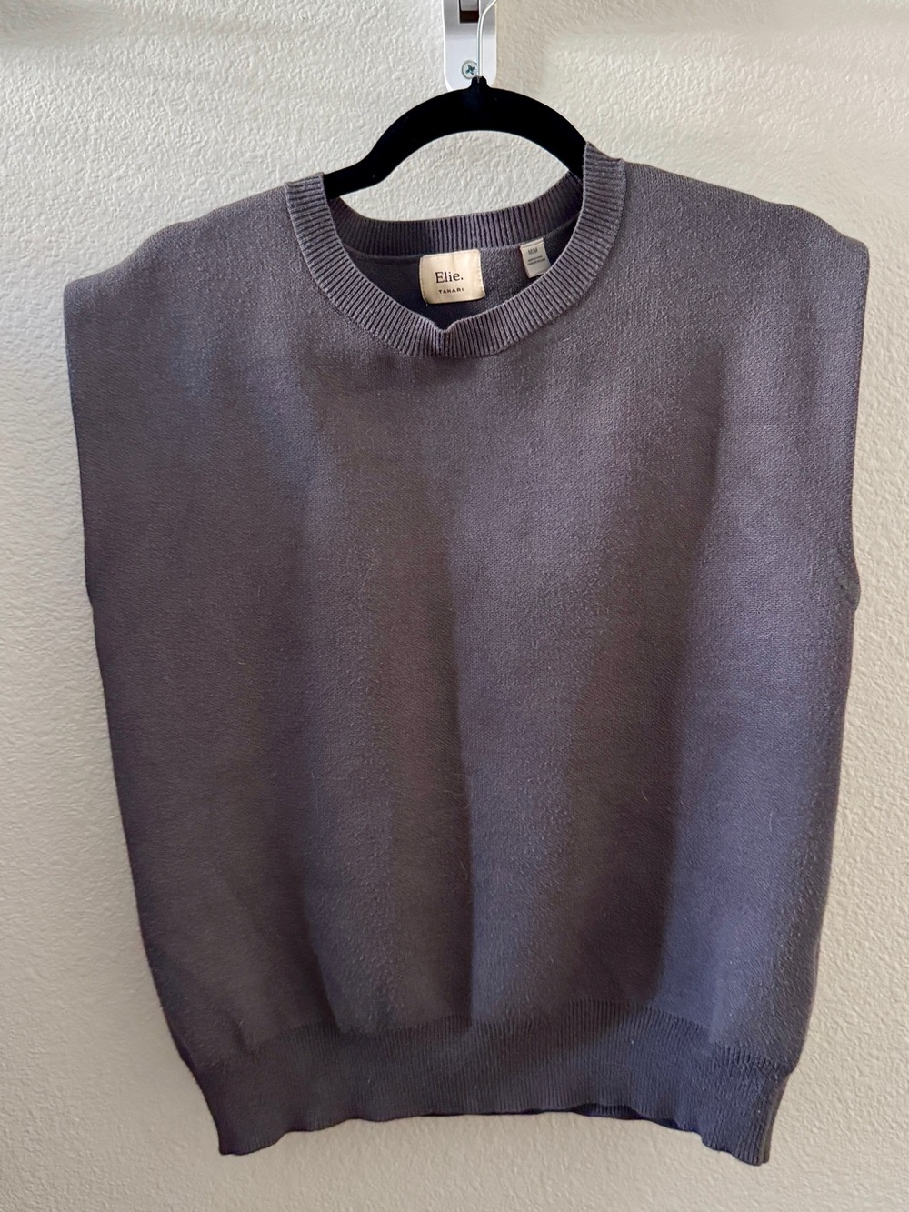 Elie Tahari Women's Charcoal Crewneck Sleeveless Knit Vest